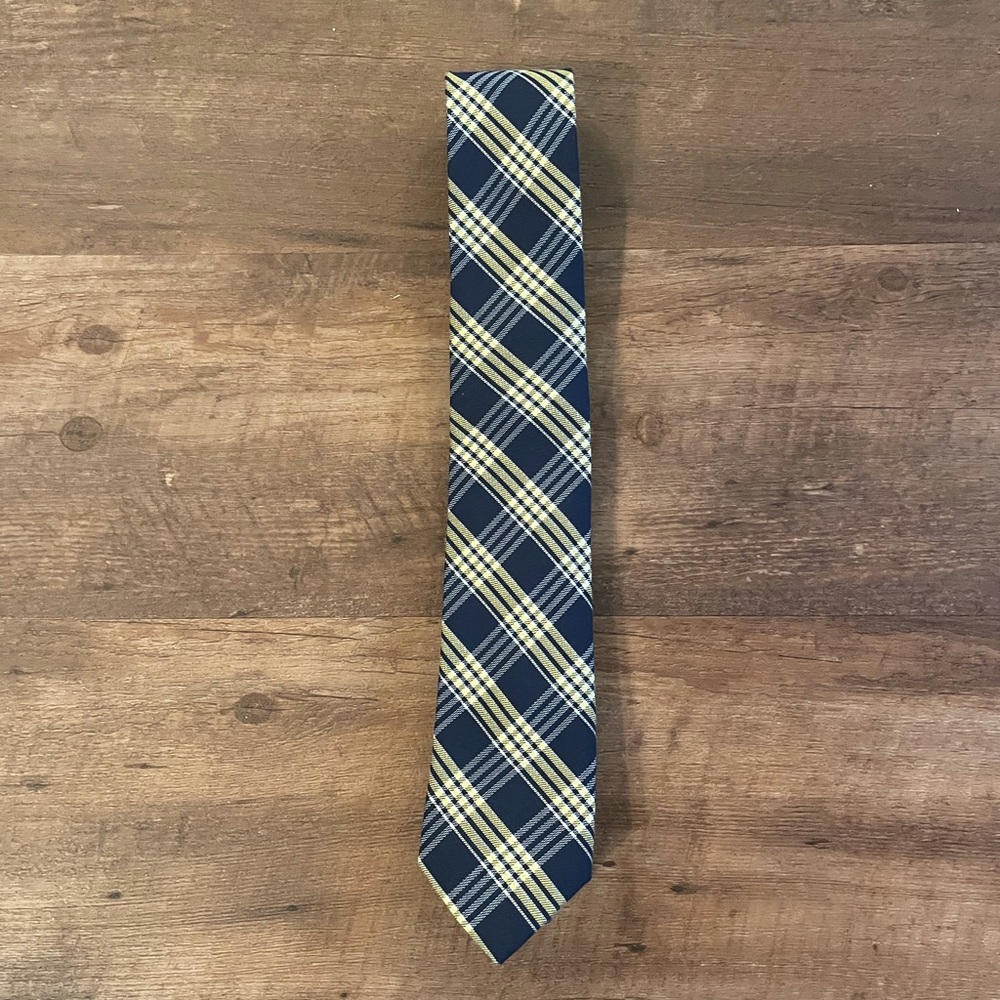 Trendy Blue & Yellow Necktie